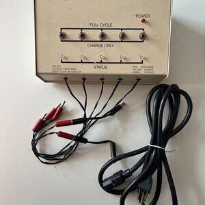 SKC 5 Station Deluxe Multi Charger for Air Sampling Pumps Model Number 223-404